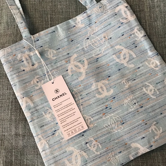 Chanel Boutique Tote Bag Light Blue.With It’s iconic Branding. - Picture 4 of 7